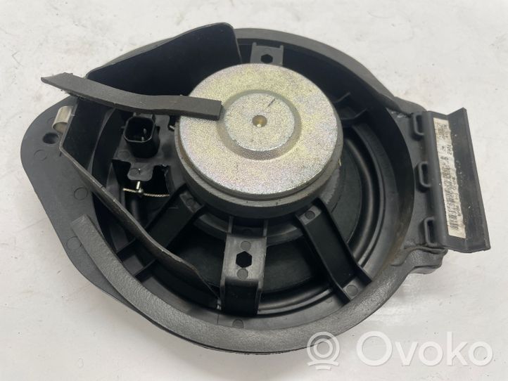 Opel Astra J Haut-parleur de porte avant 13350328