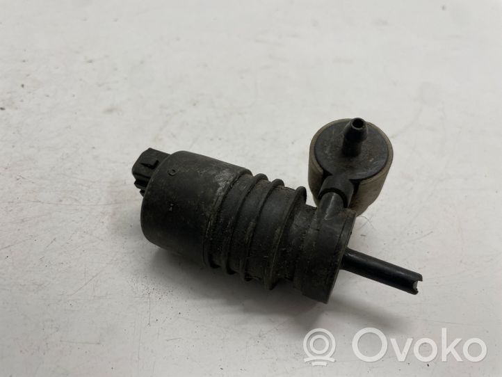 Opel Zafira C Windscreen/windshield washer pump 