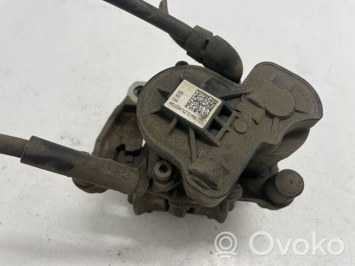 Skoda Octavia Mk4 Tylny zacisk hamulcowy 5R3615405