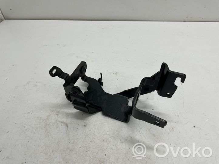 Opel Corsa F ABS-pumpun kiinnike 9824447480