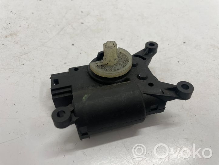 Audi A4 S4 B8 8K Moteur / actionneur de volet de climatisation 3093843