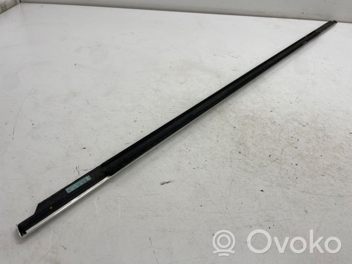 Opel Insignia A Moulure de porte avant 22834389