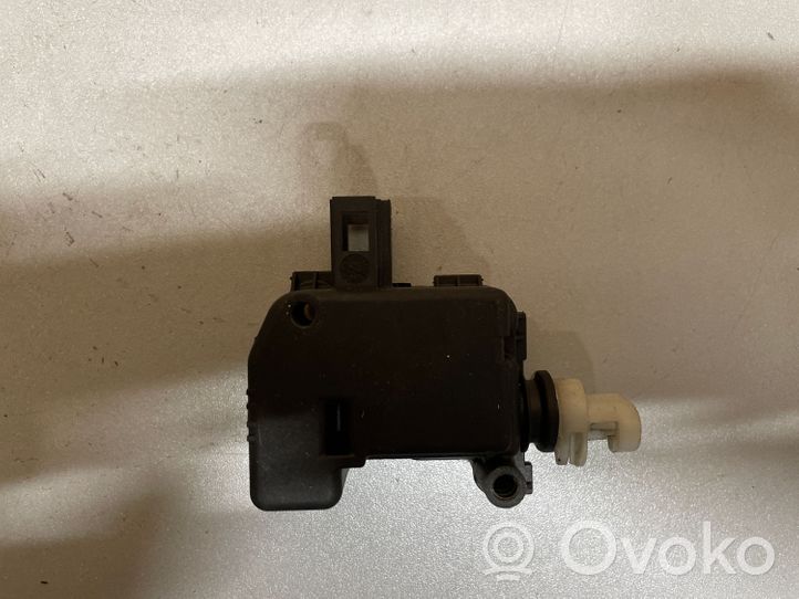 Skoda Octavia Mk2 (1Z) Motorino del tappo del serbatoio del carburante 1M0959781A