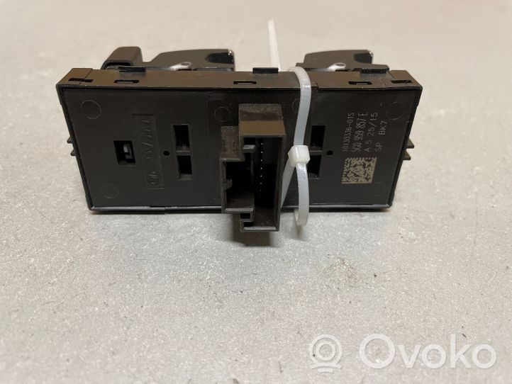 Volkswagen Golf Sportsvan Electric window control switch 5G0959857E