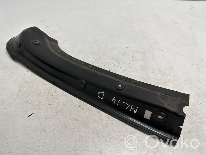 Mercedes-Benz ML W166 Moulure de garniture de feu arrière / postérieur A1666930117