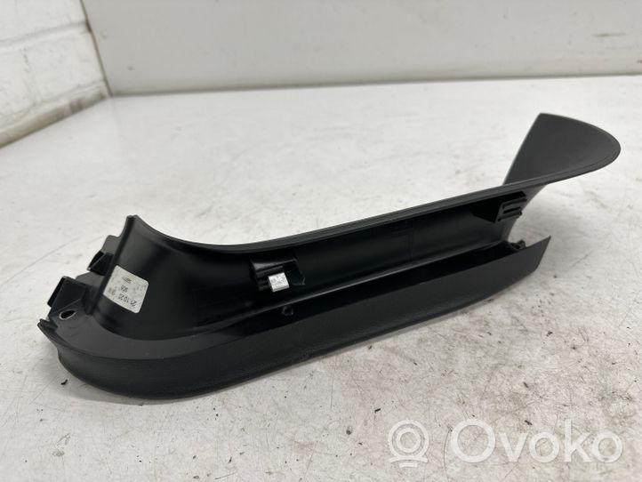 Volkswagen Golf VIII Altro elemento di rivestimento bagagliaio/baule 5H6867703