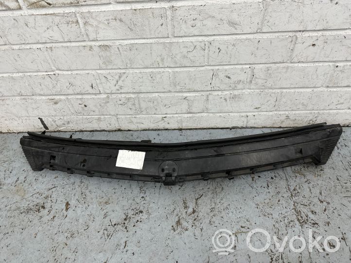 Mercedes-Benz A W176 Staffa del pannello di supporto del radiatore parte superiore A1768850365