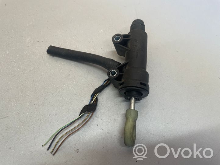 BMW 3 F30 F35 F31 Cilindro secondario della frizione 6773570