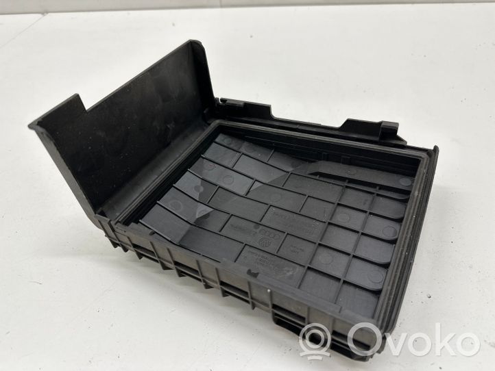 Audi A3 S3 A3 Sportback 8P Fuse box cover 1K0937132F