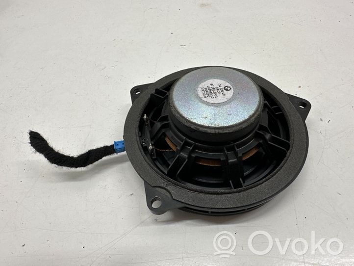 BMW 2 F46 Haut-parleur de porte avant 8715685