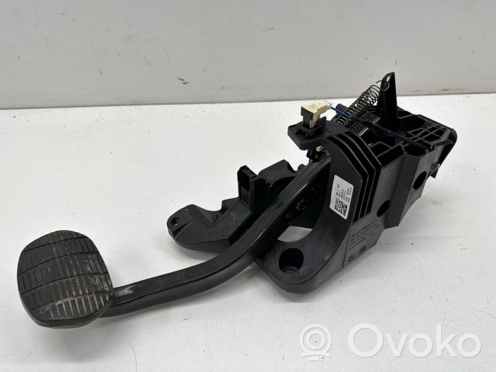 BMW 2 F46 Stabdžių pedalas 6856600