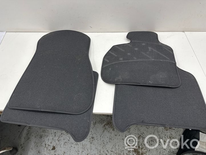 BMW 2 F46 Kit tapis de sol auto 