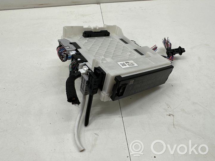 Toyota RAV 4 (XA50) Module confort 8273042840