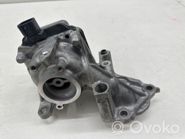 Toyota RAV 4 (XA50) Pompe de circulation d'eau 22F1621023