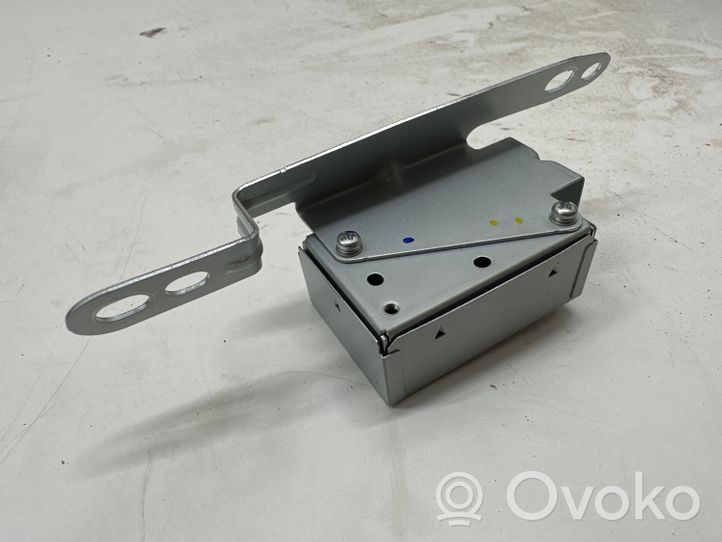 Toyota RAV 4 (XA50) Module unité de contrôle d'antenne 8668142050