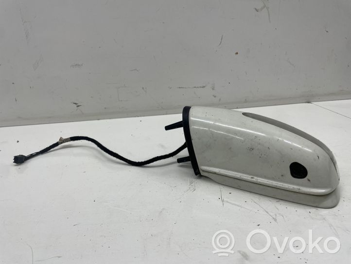 Mercedes-Benz ML W164 Front door electric wing mirror 