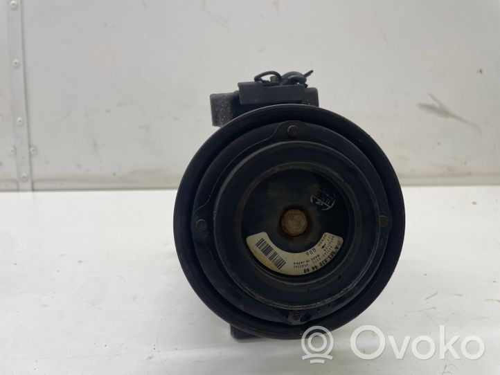 Mercedes-Benz CLA C117 X117 W117 Ilmastointilaitteen kompressorin pumppu (A/C) A0038304460