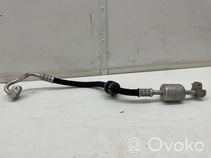 BMW 3 G20 G21 Tube d'admission de tuyau de refroidisseur intermédiaire 6453163