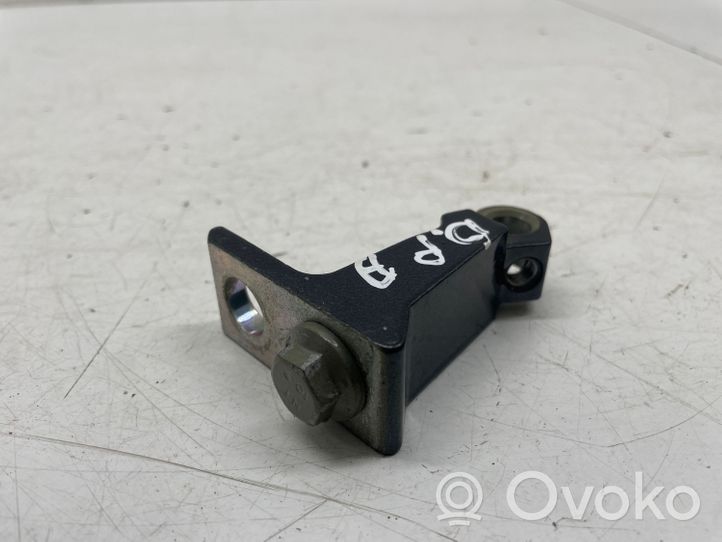 Audi A3 8Y Charnière inférieure de porte avant 8V5833404C