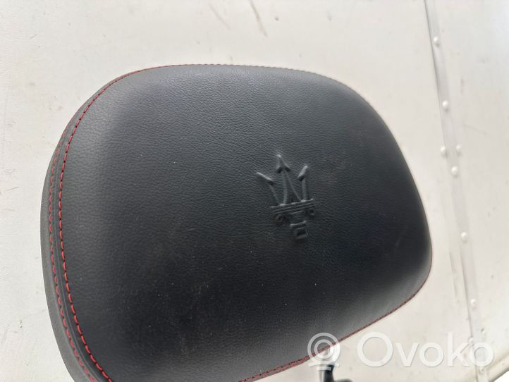Maserati Ghibli Poggiatesta del sedile anteriore 