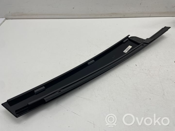 BMW X7 G07 Altro elemento di rivestimento della portiera anteriore 7429388