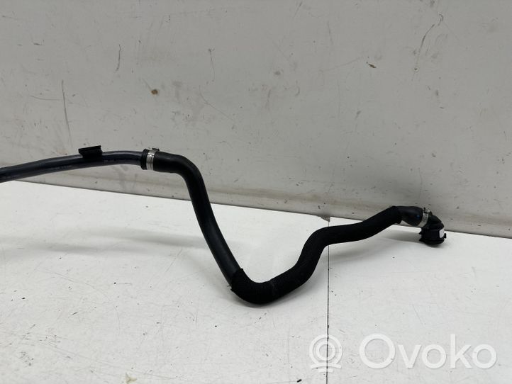 BMW X7 G07 Engine coolant pipe/hose 