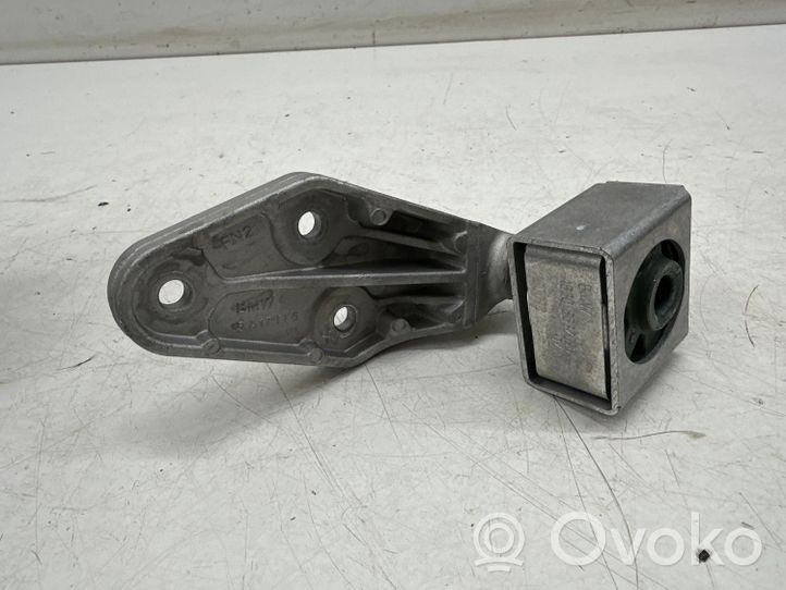 BMW X7 G07 Staffa/supporto di montaggio della marmitta 5A17FF501