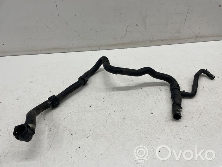 Seat Leon IV Tubo flessibile del liquido di raffreddamento del motore 5WA121053B