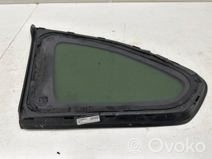 BMW X1 F48 F49 Fenêtre latérale avant / vitre triangulaire 7406874