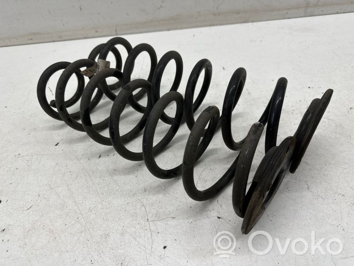 Volkswagen Golf Sportsvan Rear coil spring 