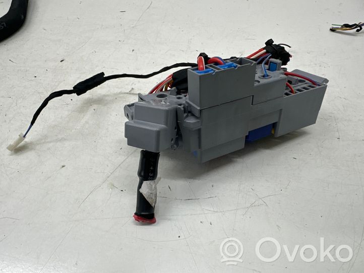 BMW 3 G20 G21 Module de fusibles 6807487