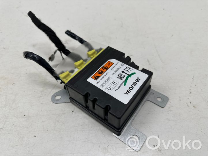 Nissan Qashqai J12 Module de contrôle airbag 988206UT0B