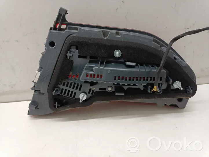 BMW 7 G11 G12 Lampy tylnej klapy bagażnika 2583243