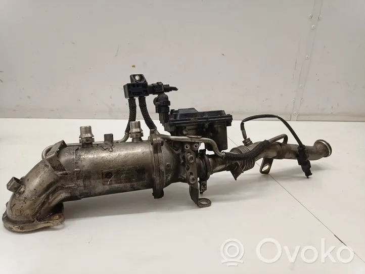 BMW 7 G11 G12 EGR-venttiili/lauhdutin 8574815