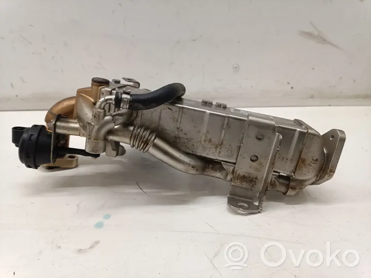 BMW 5 G30 G31 EGR vožtuvas 8513132