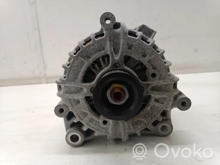 BMW 5 G30 G31 Generatore/alternatore 8575059