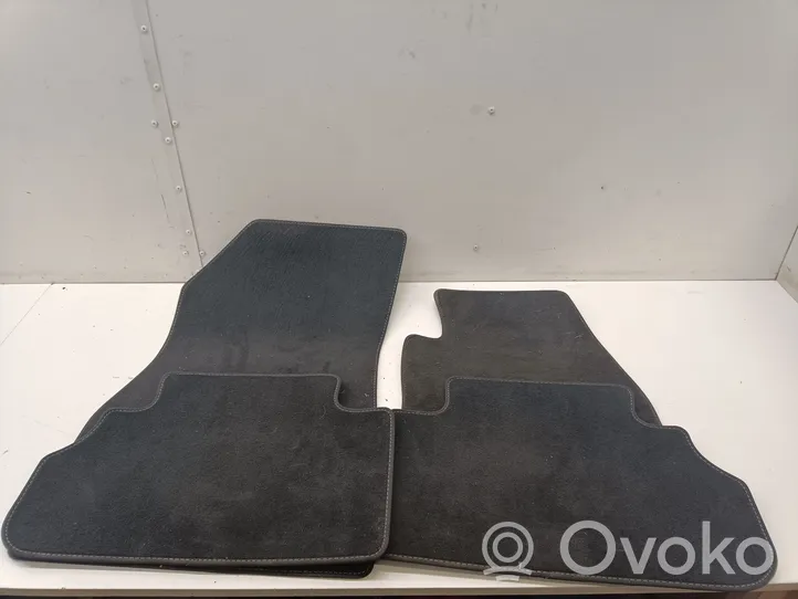 Audi Q5 SQ5 Auton lattiamattosarja 80C863691