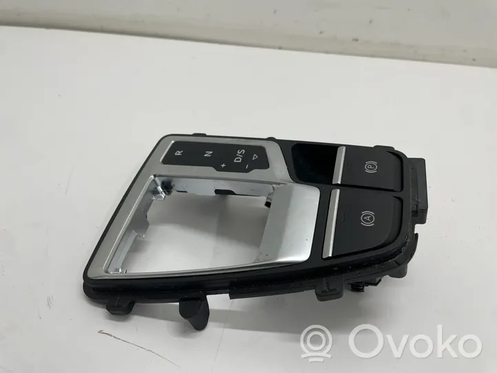 Audi Q5 SQ5 Rivestimento in plastica cornice della leva del cambio 80C927225