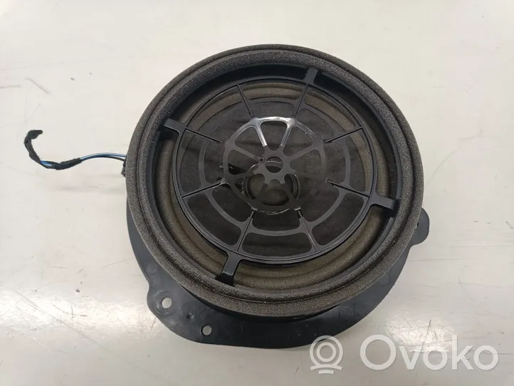 Audi A4 S4 B9 8W Takaoven kaiutin 8W5035411