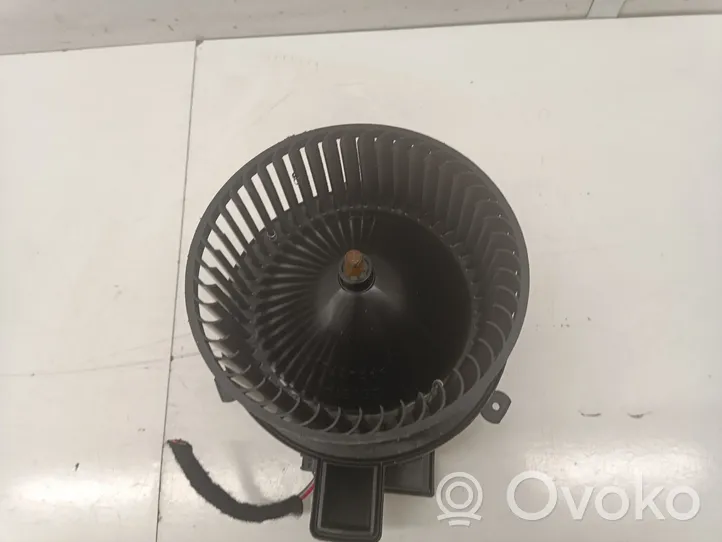 Audi A4 S4 B9 8W Ventola riscaldamento/ventilatore abitacolo 4M2820021C