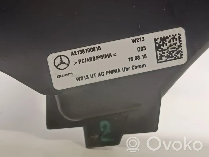 Mercedes-Benz E W213 Ilmastointi-/lämmityslaitteen säätimen kehys A2138100815