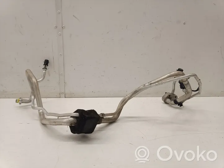 Volvo V60 Air conditioning (A/C) pipe/hose 31449087