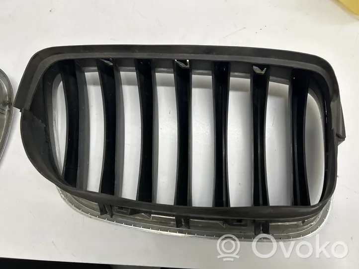 BMW X5 E70 Front bumper upper radiator grill 7171396