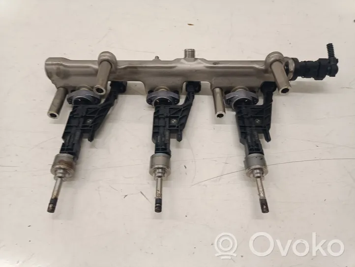 BMW 1 F40 Tuyau de conduite principale de carburant 8665631