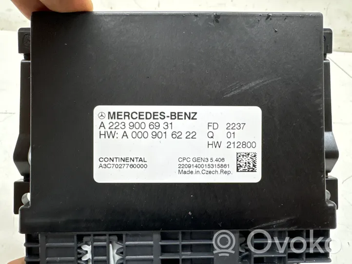 Mercedes-Benz C W206 Unidad de control/módulo de la caja de cambios A2239006931