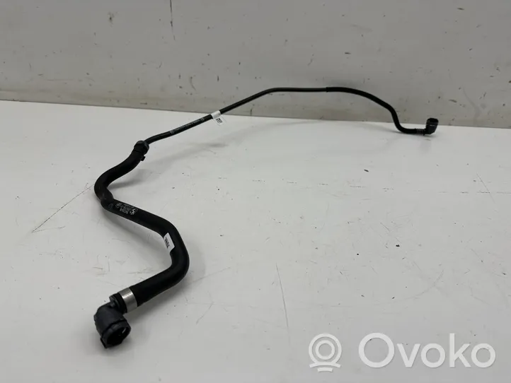 Mini Cooper Countryman F60 Tuyau de liquide de refroidissement moteur 8647256