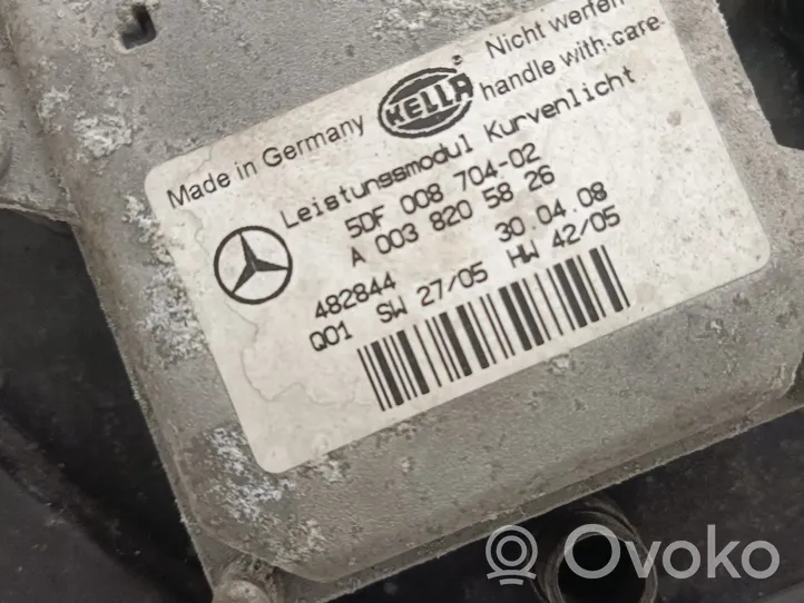 Mercedes-Benz R W251 Lampa przednia A0038205826