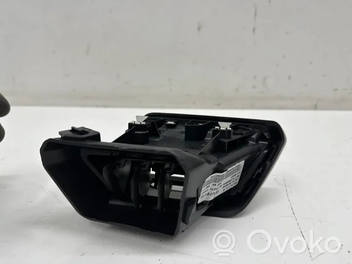 Peugeot 2008 II Copertura griglia di ventilazione laterale cruscotto 9823459580