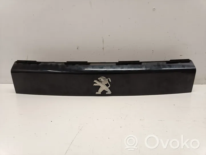 Peugeot 2008 II Trunk door license plate light bar 9828080180