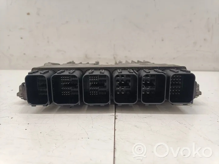 BMW 1 F40 Engine control unit/module 5A23E01